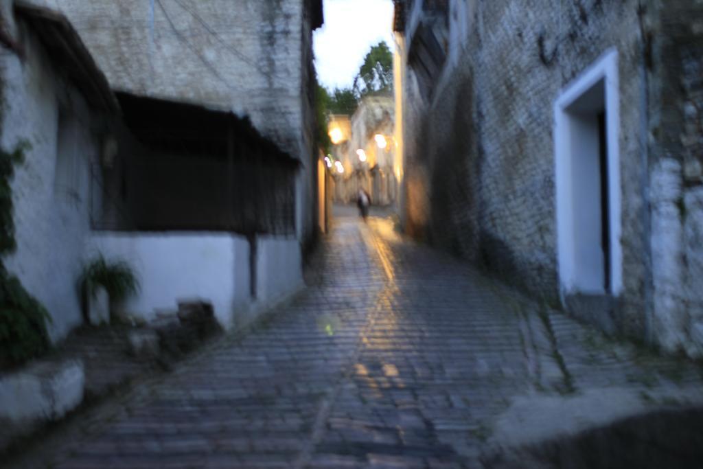 Eva Guesthouse Gjirokastër Eksteriør bilde