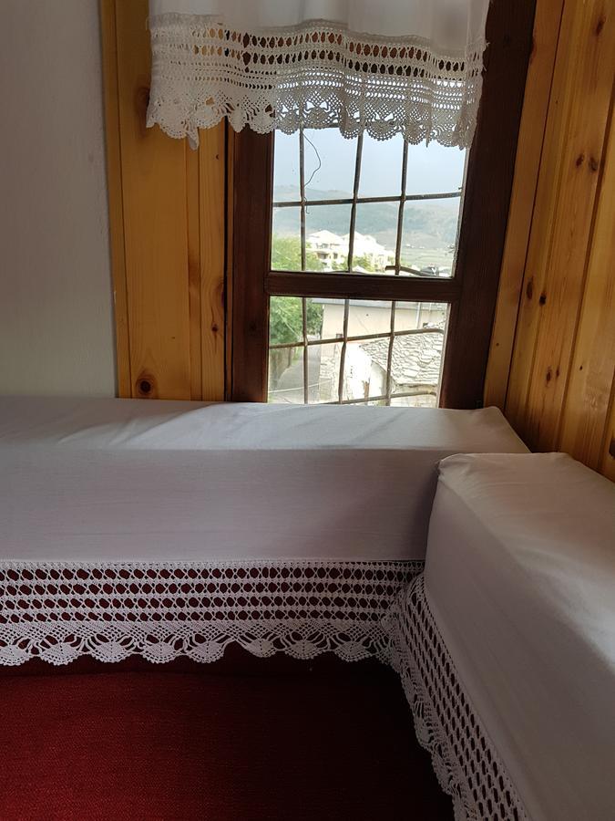 Eva Guesthouse Gjirokastër Eksteriør bilde